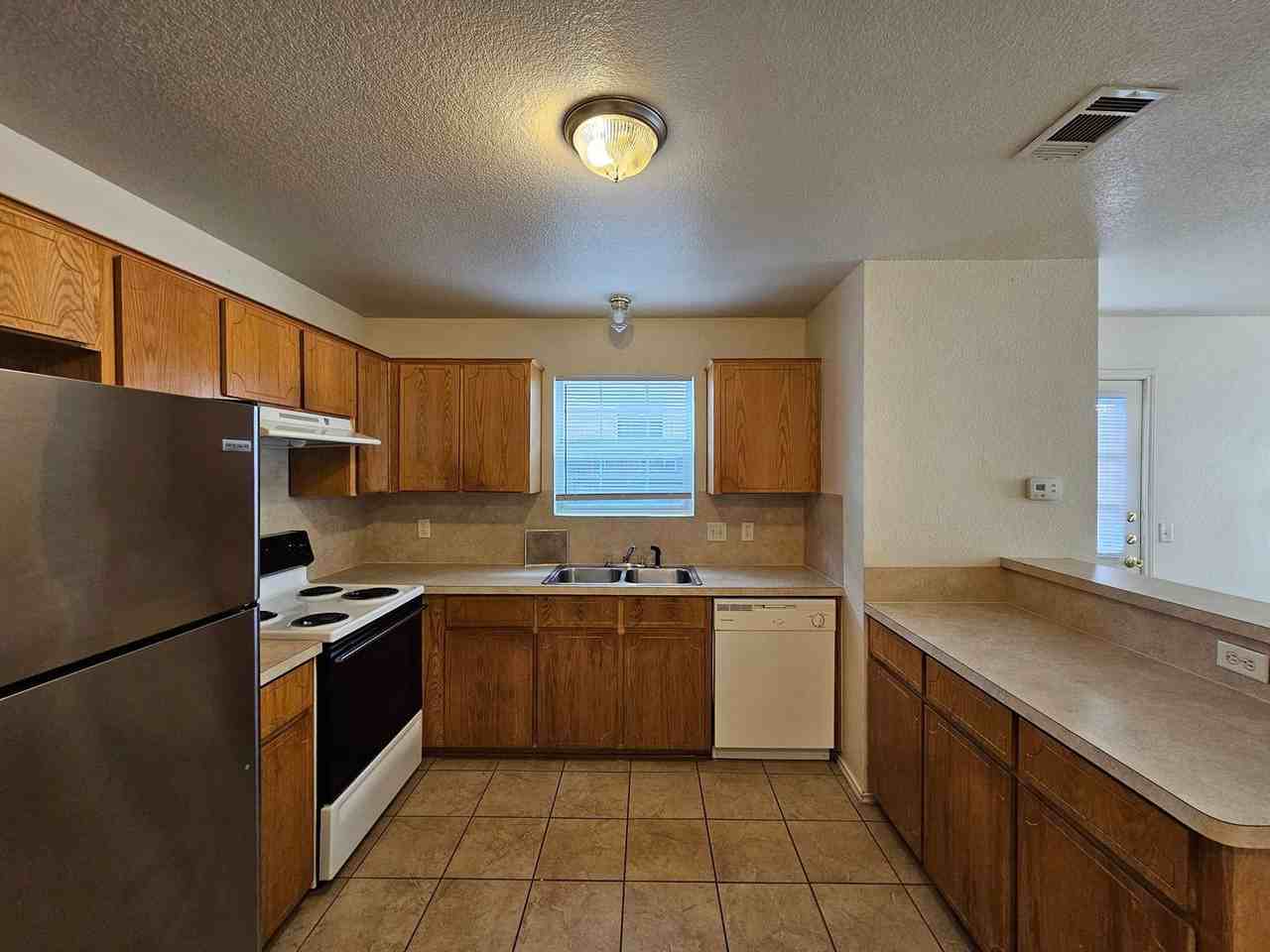 4005 Nadine Dr #D - Photo 6 of 14