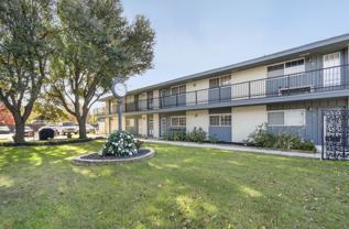 1207 W Wall Street - Photo 1 of 1