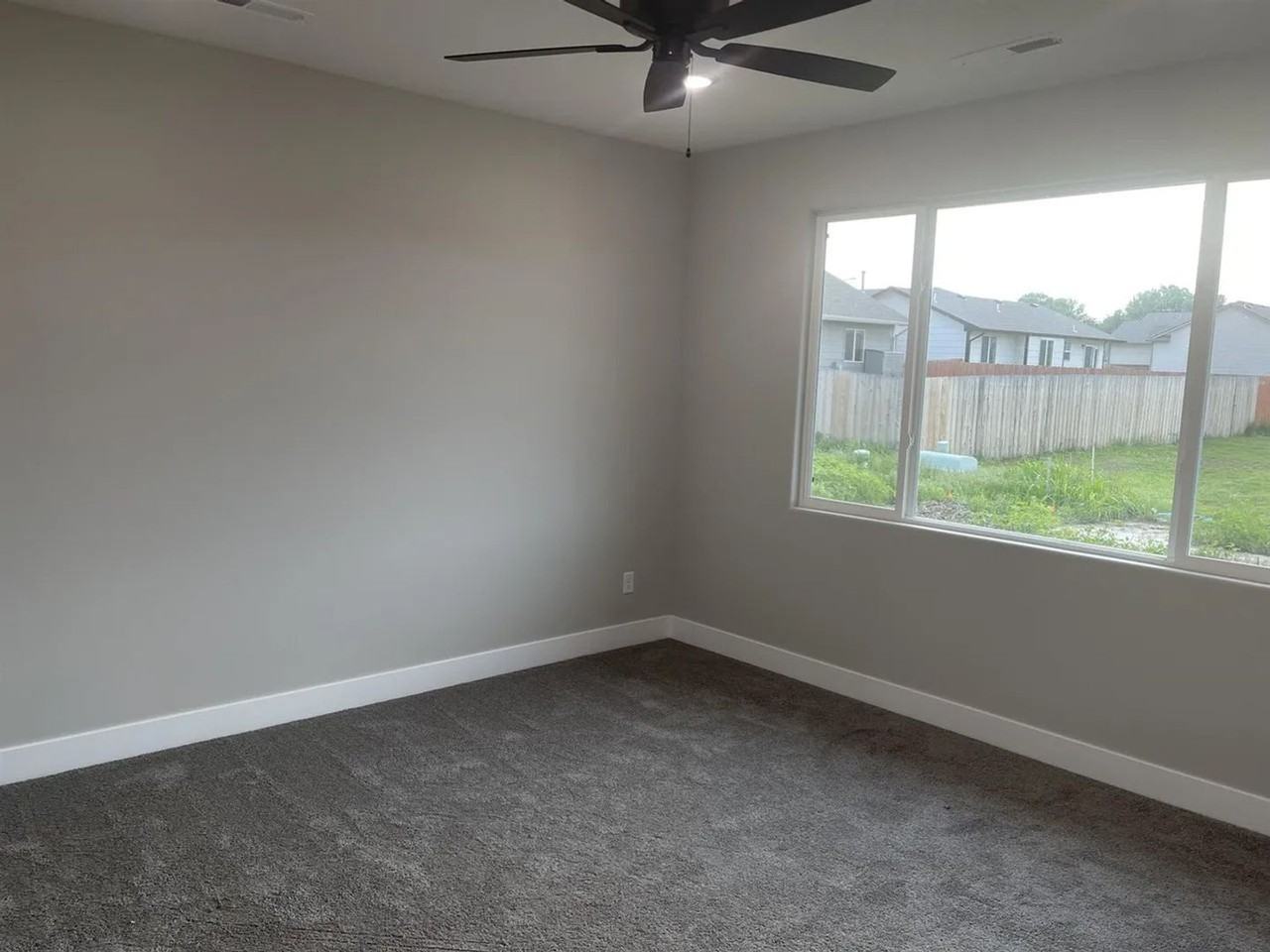 4414 S Mount Carmel Ave - Photo 5 of 13