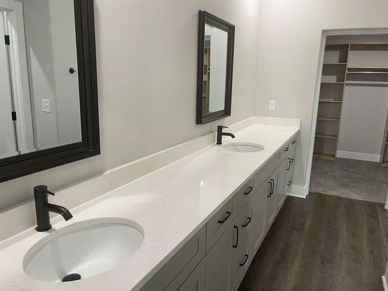 4414 S Mount Carmel Ave - Photo 6 of 13