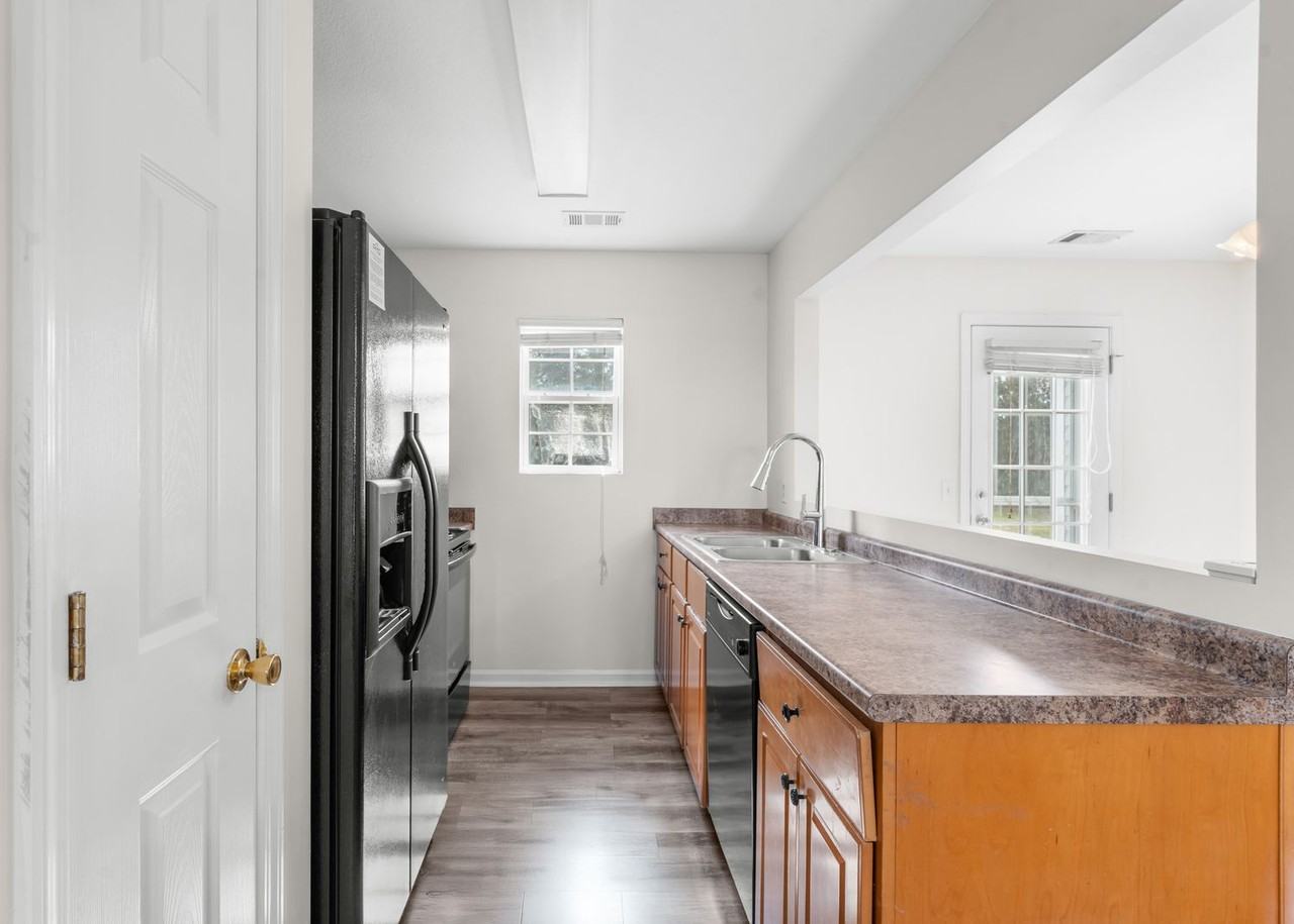 6438 Swallowtail Dr - Photo 4 of 20