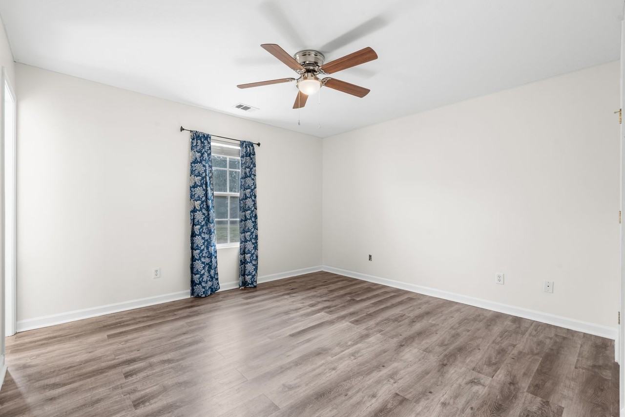 6438 Swallowtail Dr - Photo 6 of 20