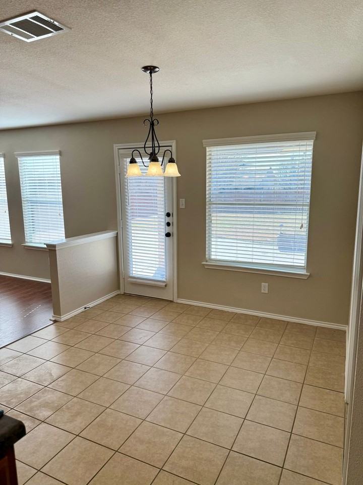 5704 Drystone Ln - Photo 6 of 22