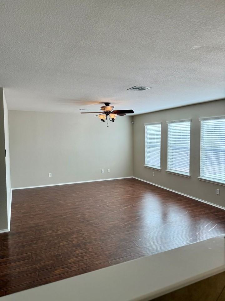 5704 Drystone Ln - Photo 7 of 22