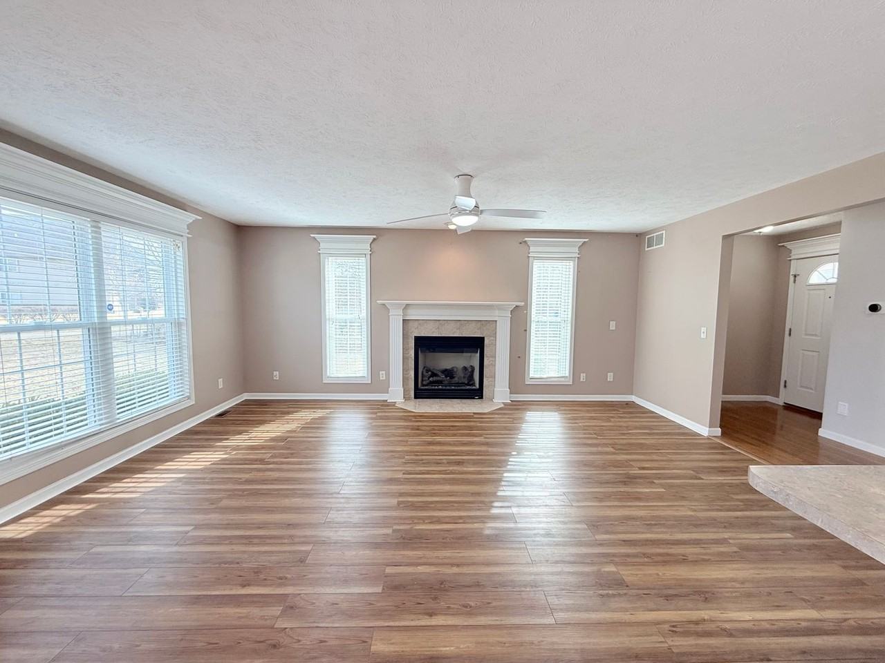 1220 Onyx Ln - Photo 7 of 24