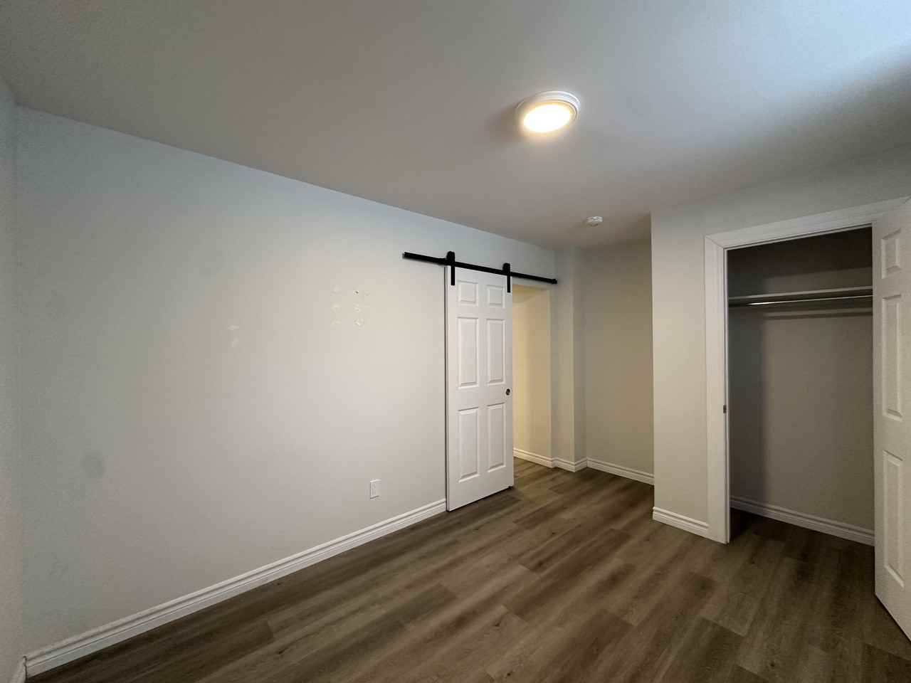 103 Ritson Rd S - Photo 2 of 10