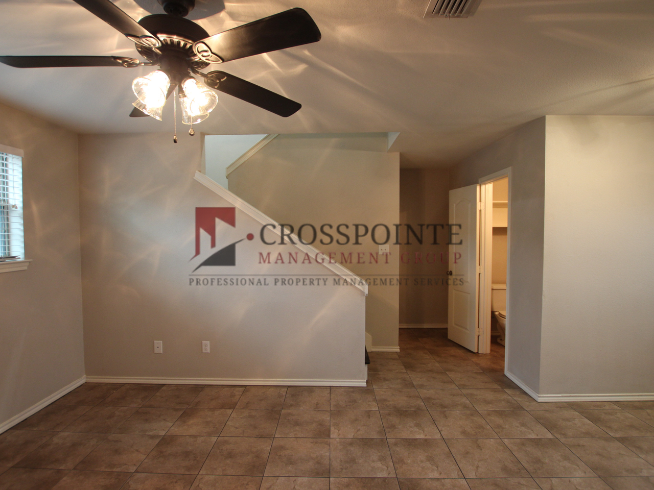 18055 Loring Ln - Photo 5 of 19