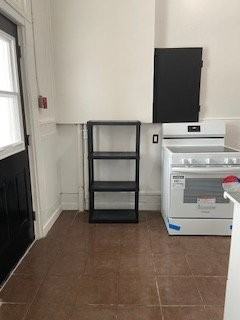 4 Front St #4 - Photo 4 of 9