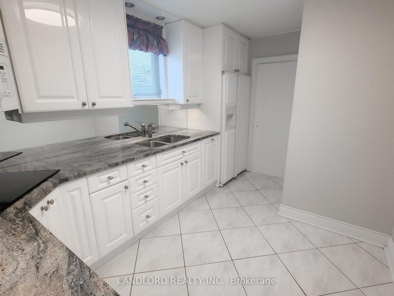 3 Davies Cres - Photo 2 of 28