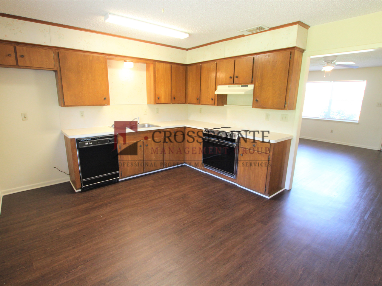 12381 Cimmarron Dr - Photo 5 of 15