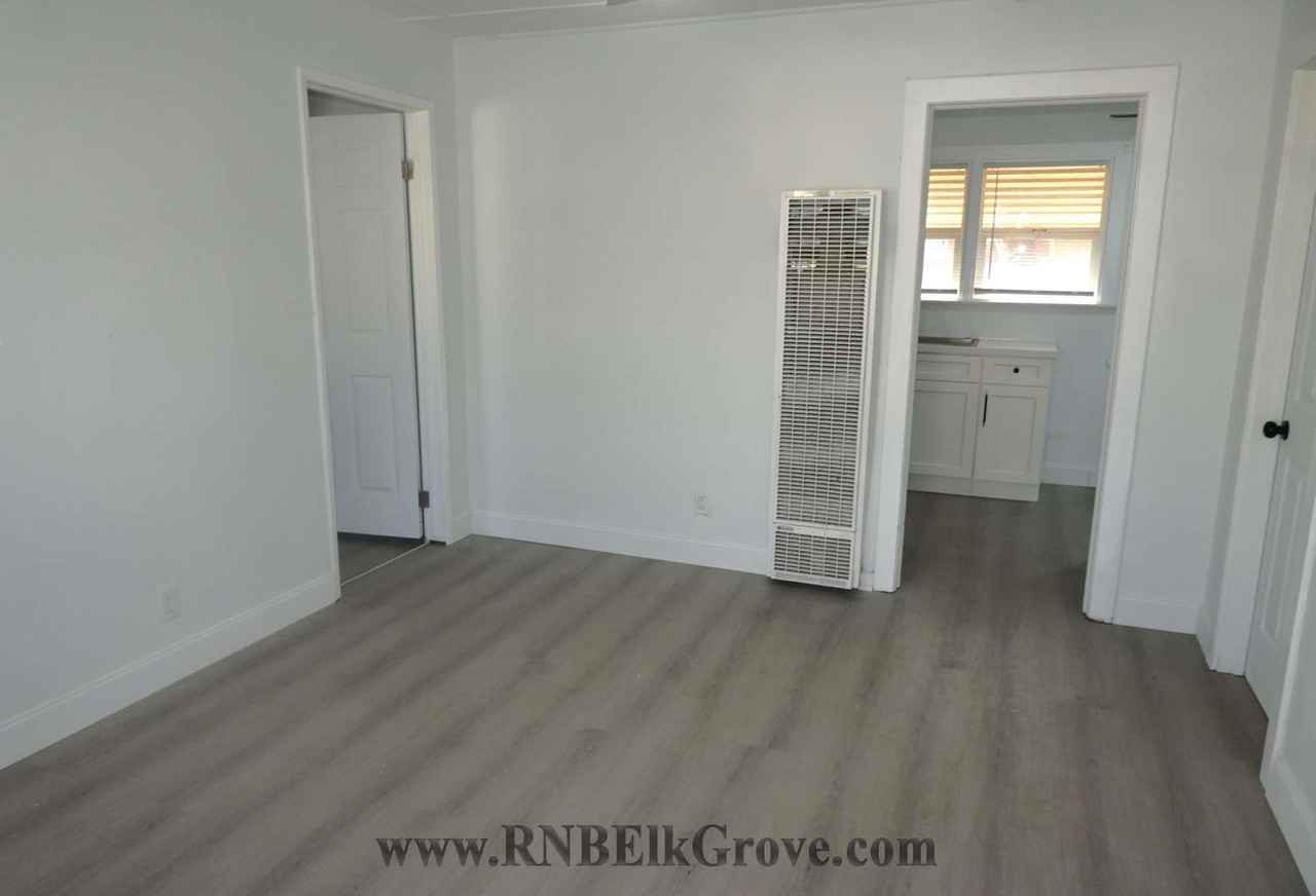 13342 E Church St - Photo 2 of 17