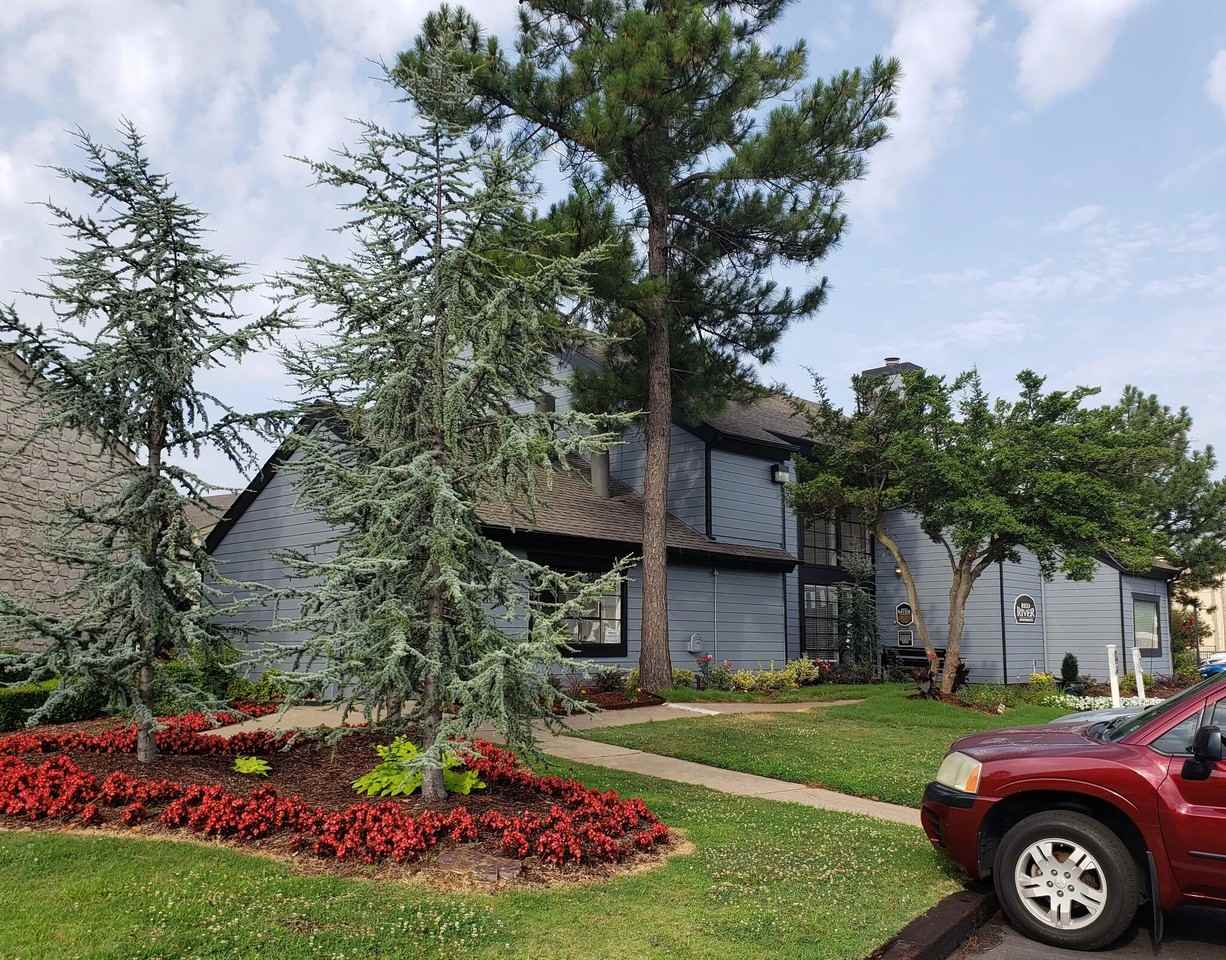 The Arlo at River's Edge - Photo 2 of 15