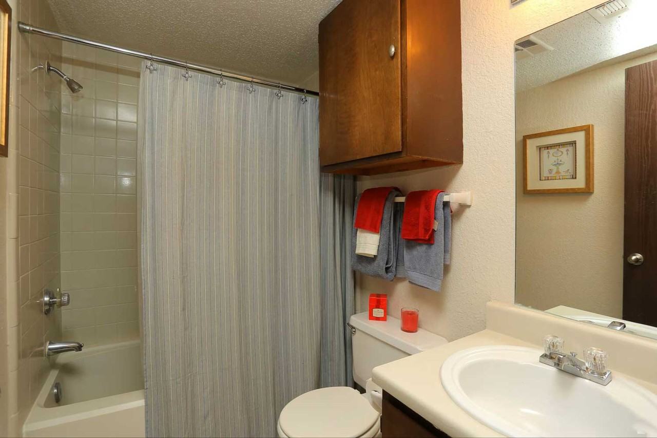 The Arlo at River's Edge - Photo 3 of 15