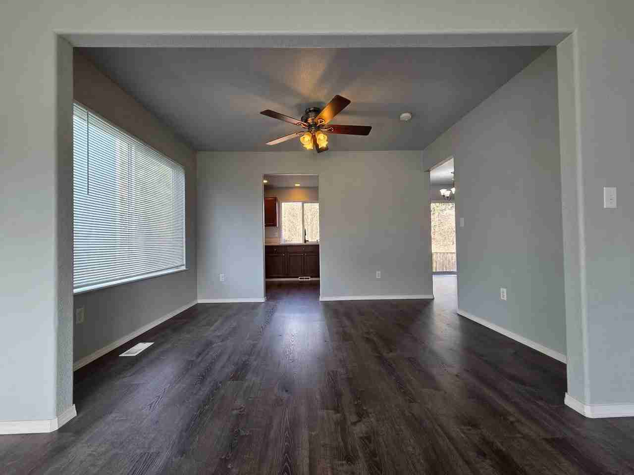 1425 186th Street Ct E - Photo 4 of 27