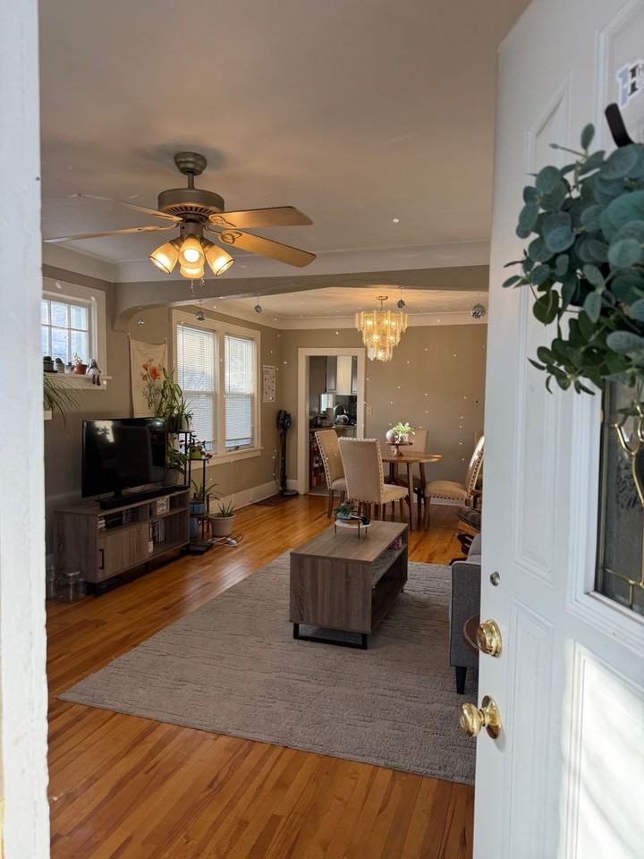 2507 Jefferson St - Photo 2 of 25