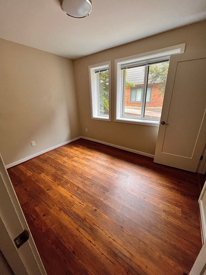 630 Park Lane - Photo 6 of 14