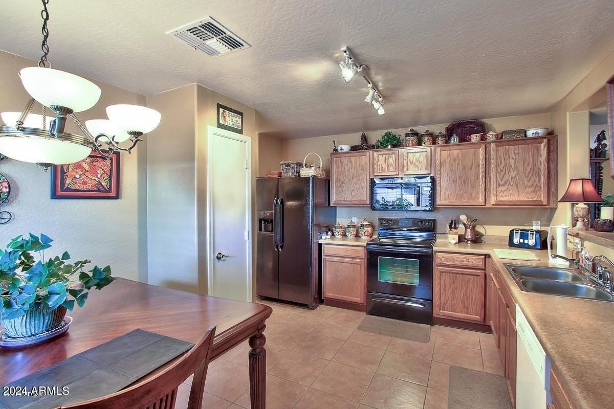 16223 W Boca Raton Rd - Photo 5 of 18