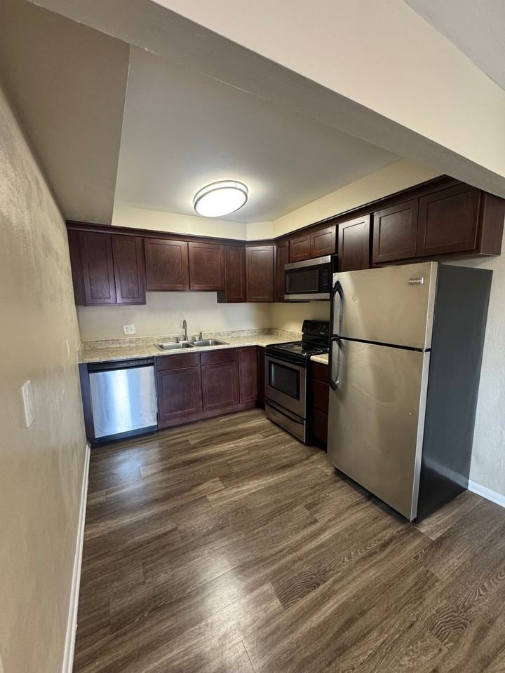 1320 Ammons St. - Photo 4 of 5