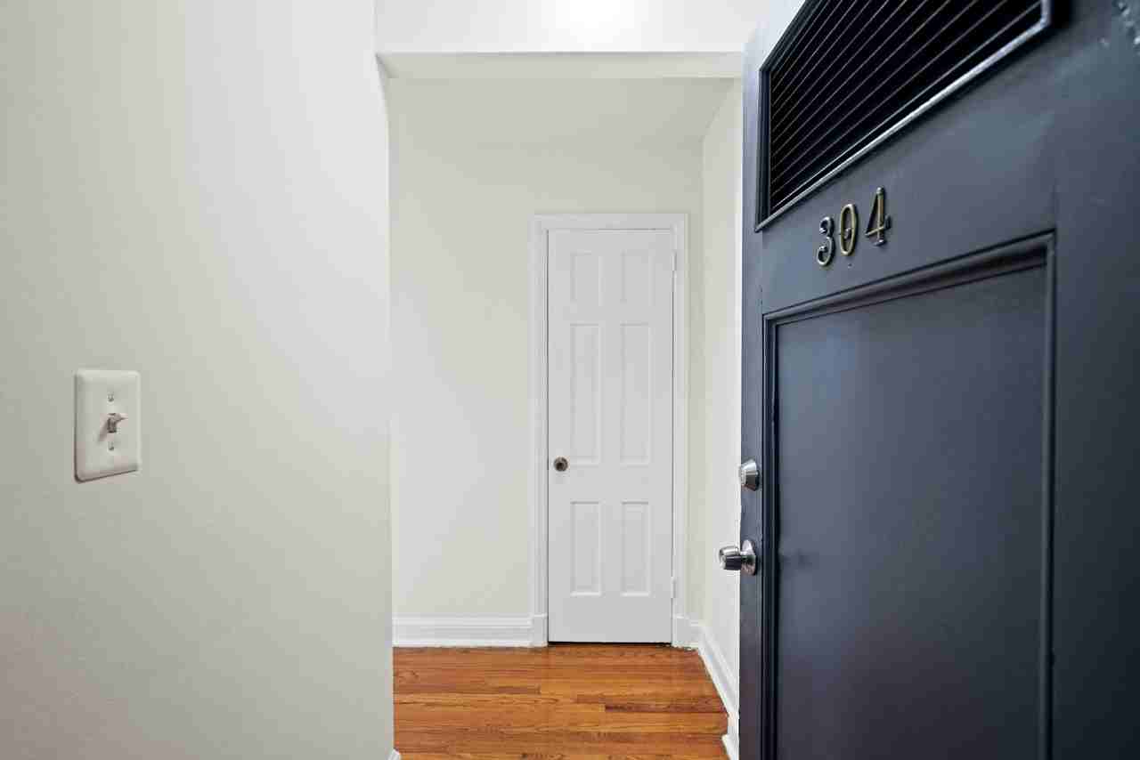 43RD FLATS - Photo 2 of 15