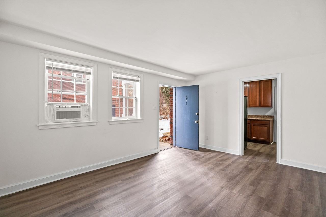 Red Top Flats - Photo 6 of 17