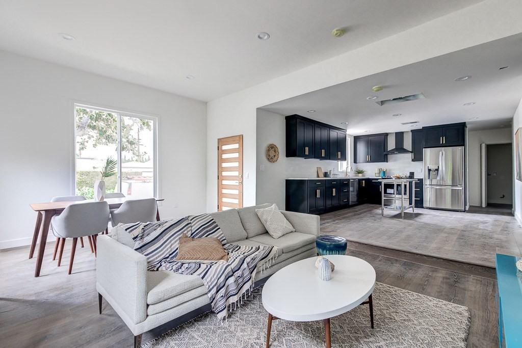 5612 Saturn St - Photo 6 of 15