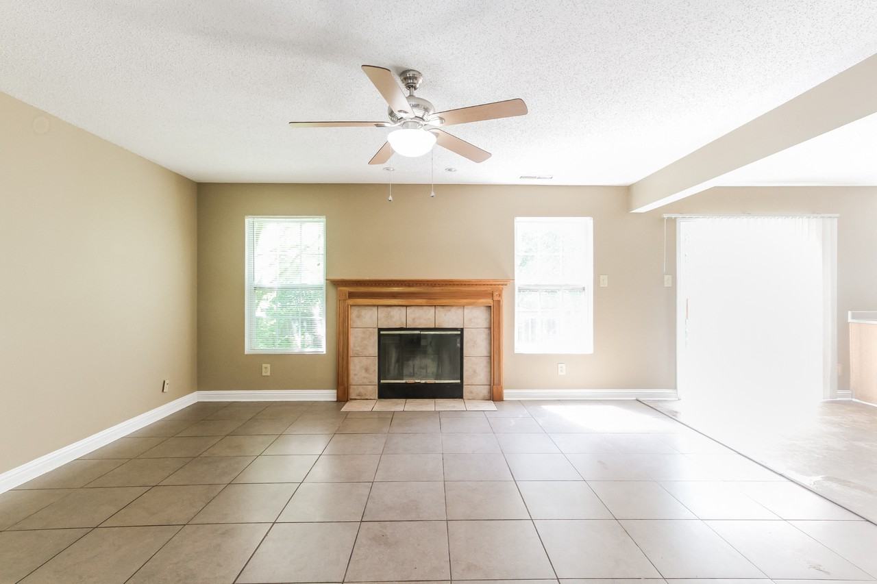 8610 Belle Union Ct - Photo 6 of 15