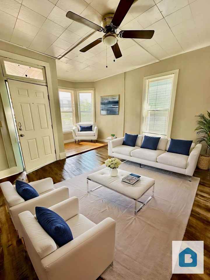 624 N Weber St. - Photo 4 of 6