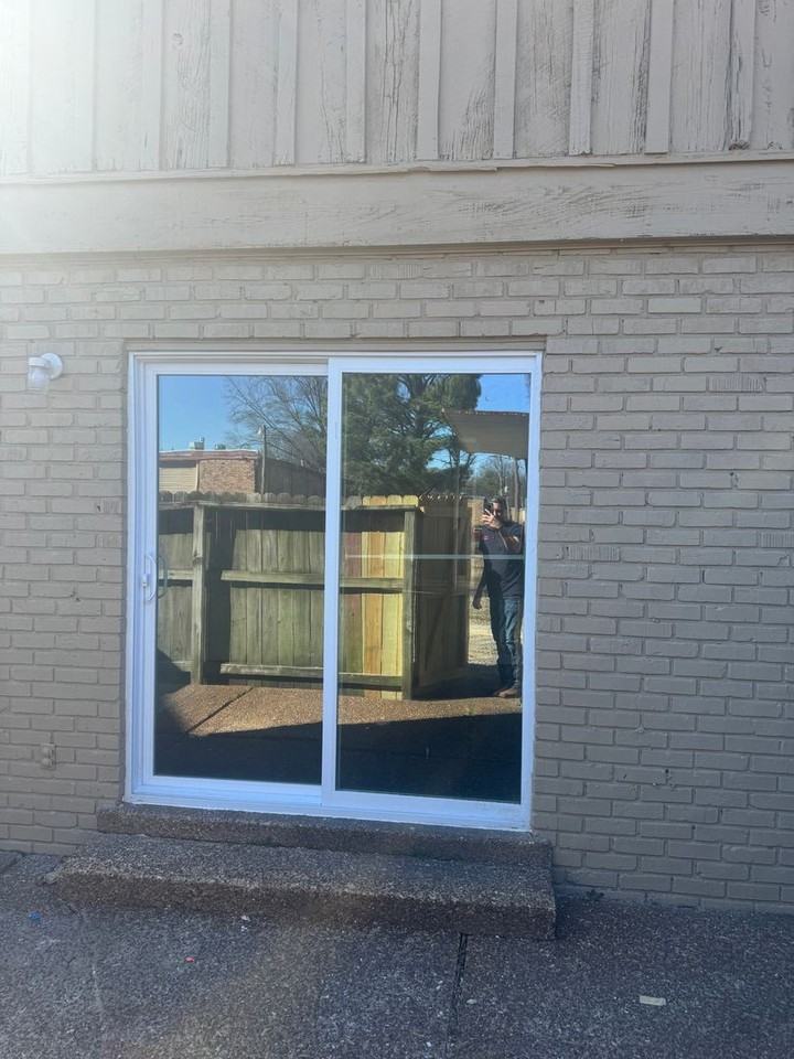 996 University St - Photo 7 of 14