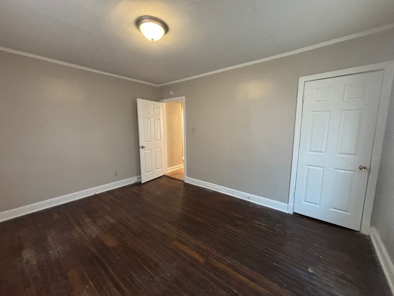 3733 Vernon Ave - Photo 3 of 13