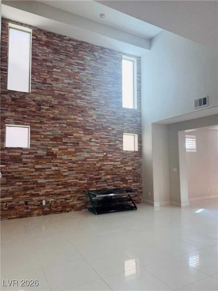 8035 Villa Trovas Ct - Photo 4 of 21