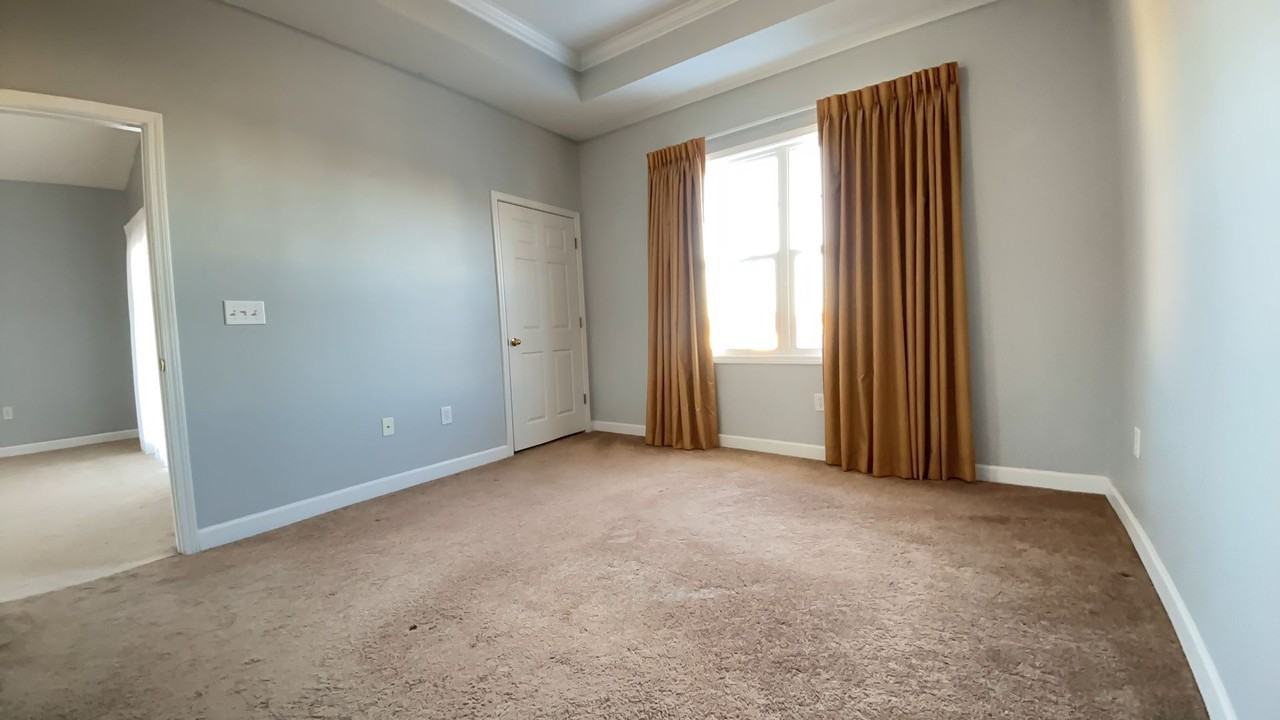 701 Salleyport Dr #1115 - Photo 2 of 7