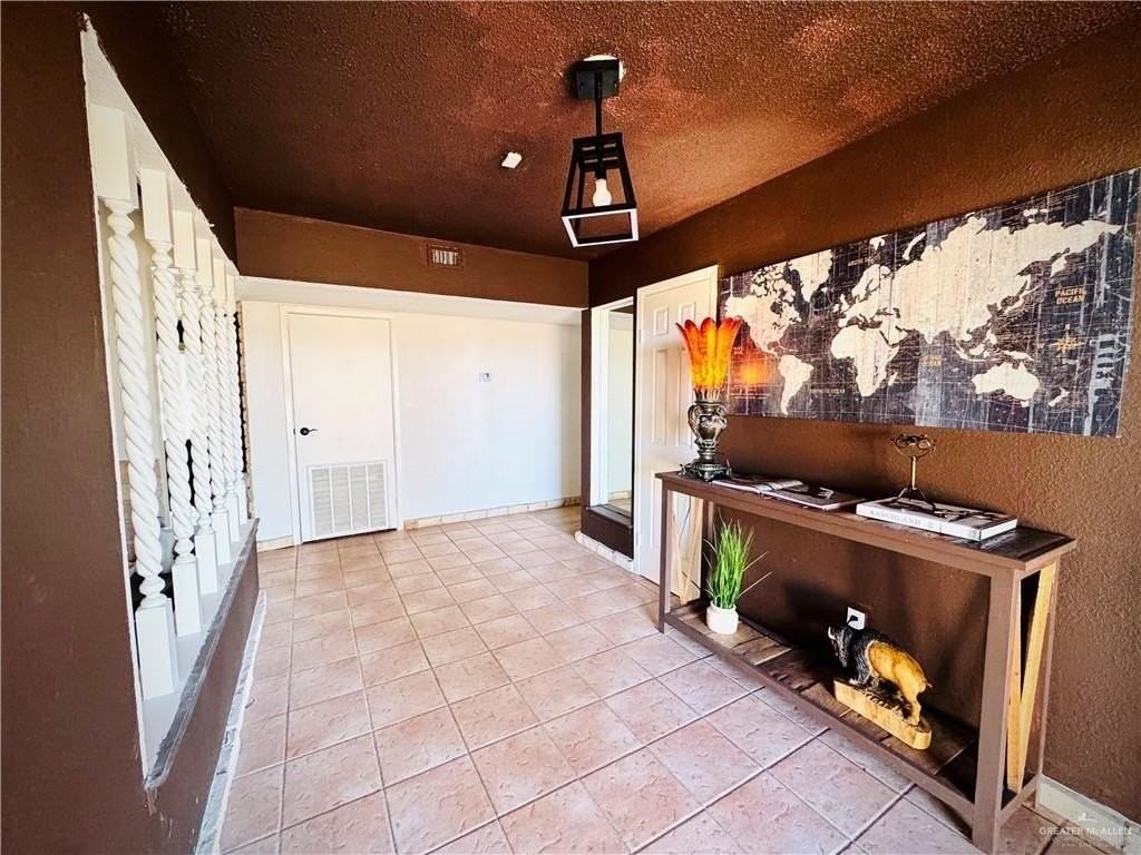 8014 N Shary Rd - Photo 6 of 21