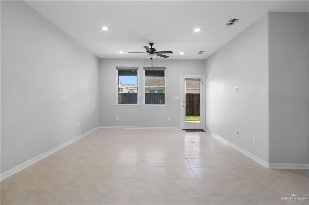 2604 N Plumbago Ave - Photo 6 of 20