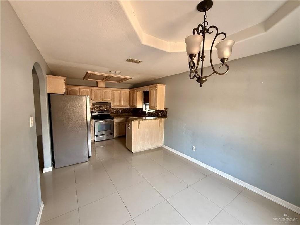 3605 Raquel Ave - Photo 4 of 9