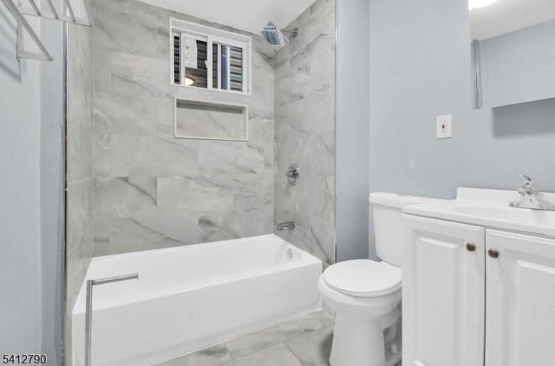 139 S 8th St #1 - Photo 6 of 12