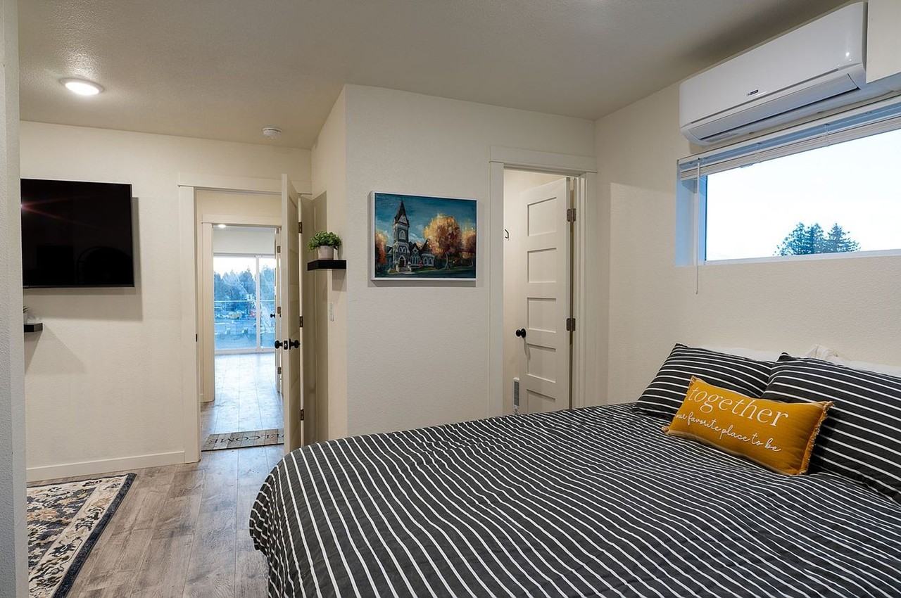 Easy Street Townhomes - Photo 7 of 42