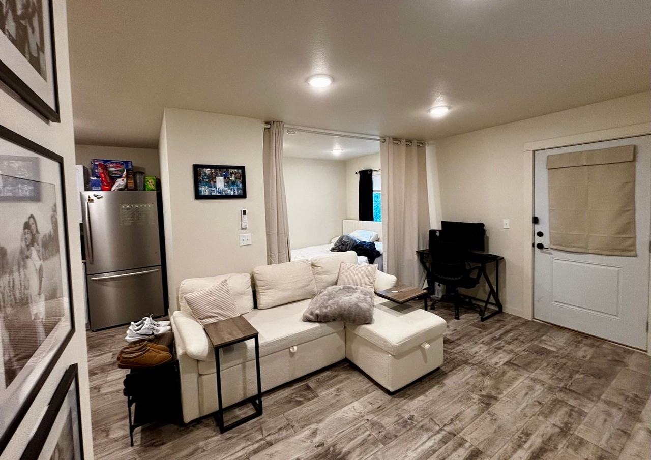 Easy Street Townhomes - Photo 5 of 29