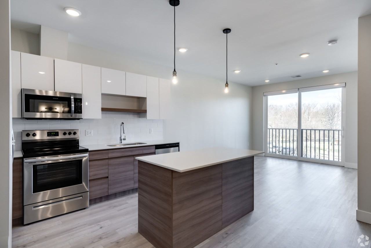 The Jordan - Photo 4 of 50