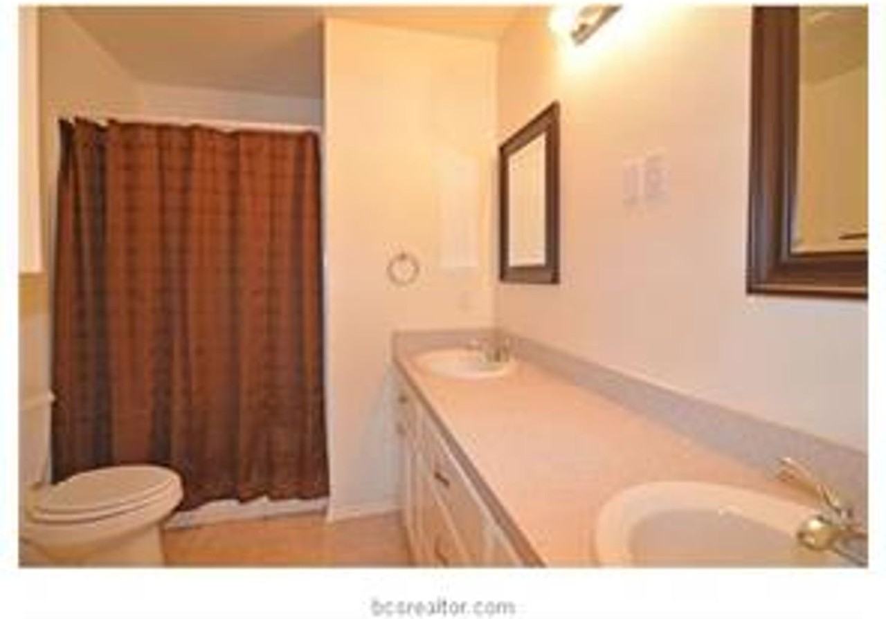 1737 Rock Hollow Loop - Photo 4 of 7