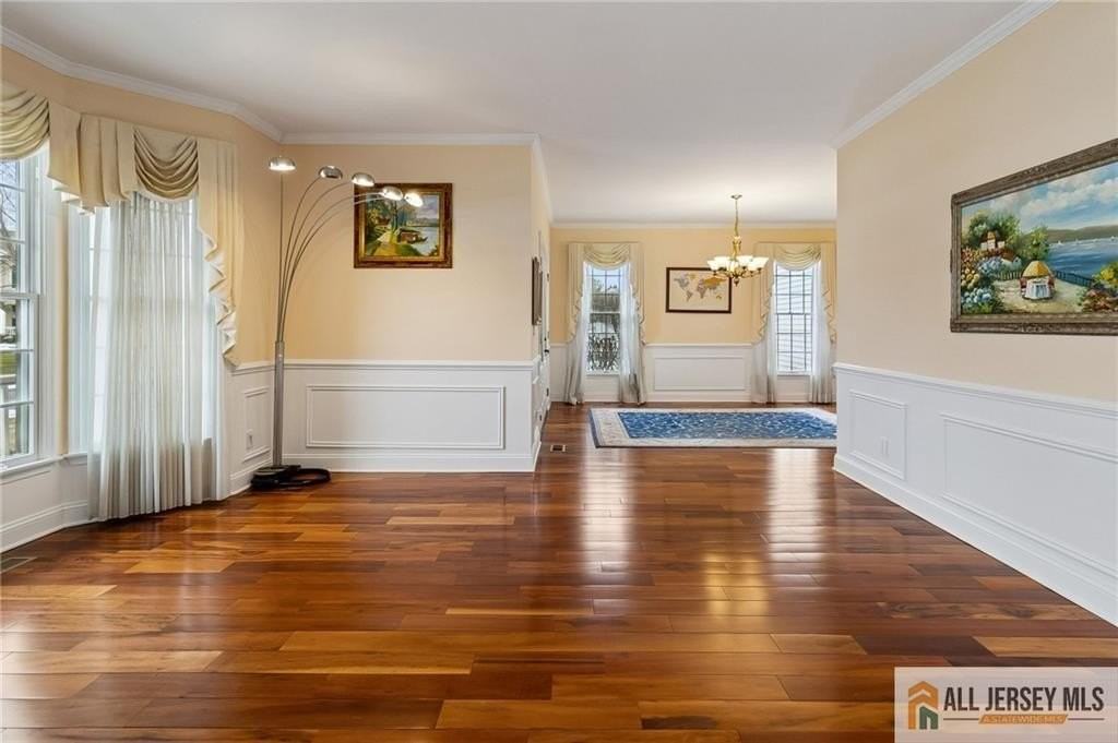 10 Chamberlin Ct - Photo 5 of 42