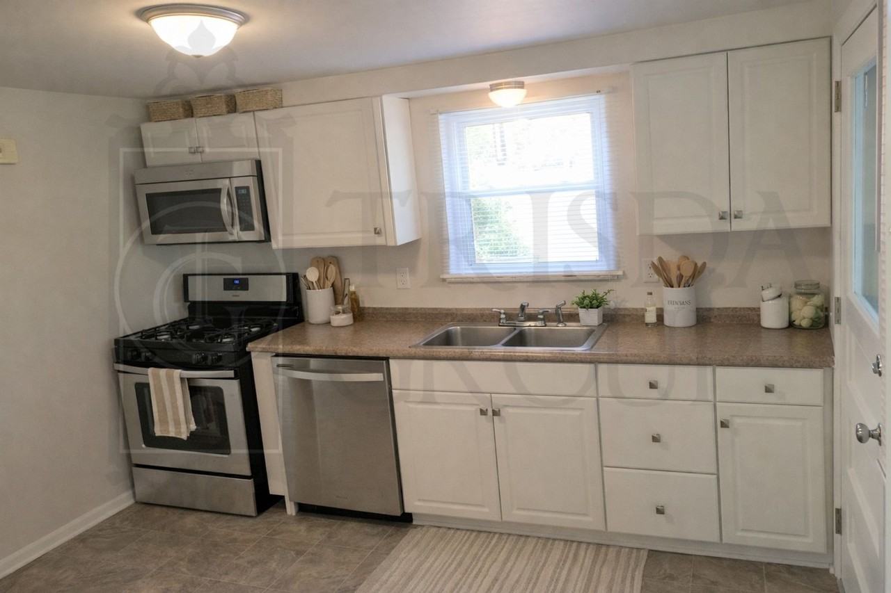 2383 - Photo 5 of 20