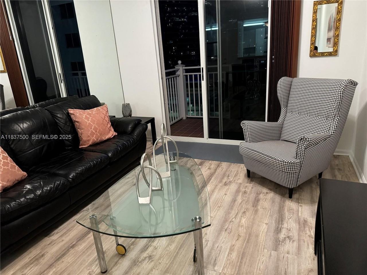 185 Southeast 14th Terrace - Photo 2 of 9