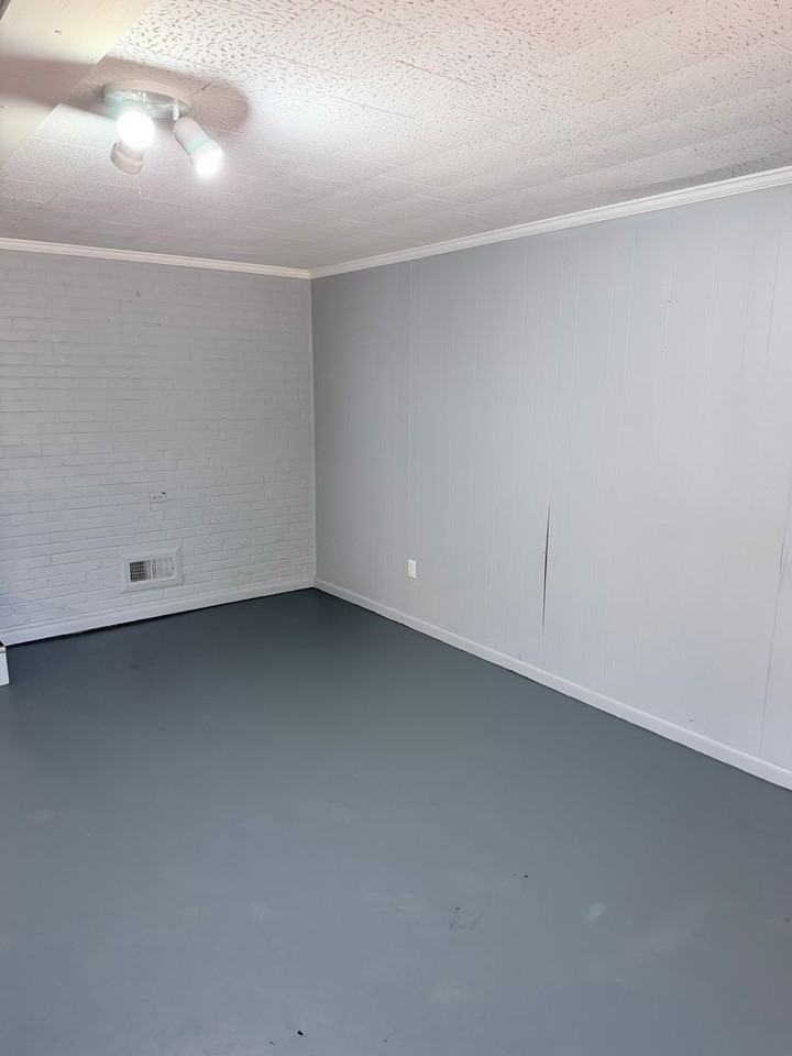 3009 Cabot St - Photo 2 of 12