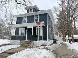 featured image of 709 N Park Ave