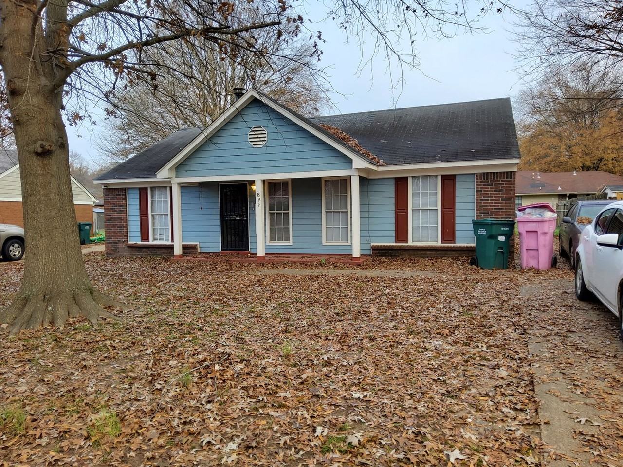 894 Long Branch Dr E - Photo 3 of 4