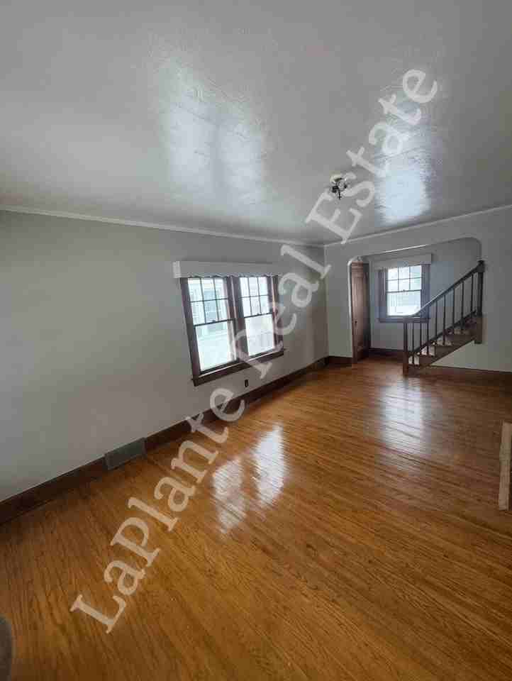 805 Kipling Dr - Photo 3 of 18