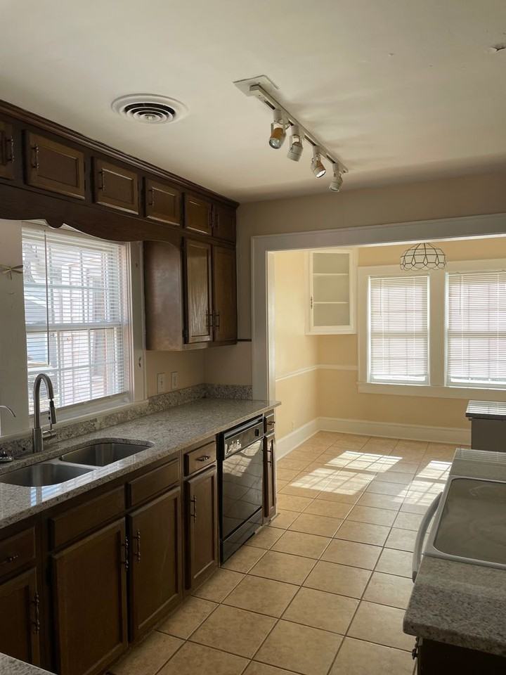 200 Model Farm Rd - Photo 3 of 27