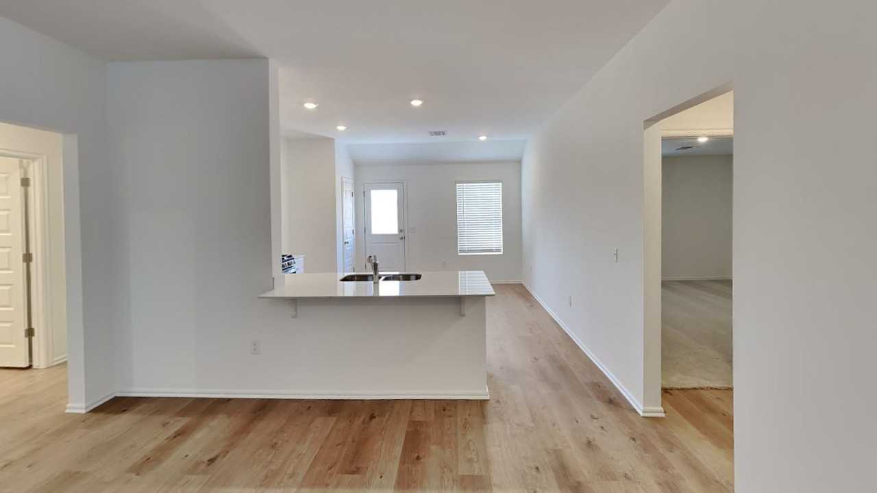 16205 Lovers Ln - Photo 6 of 20