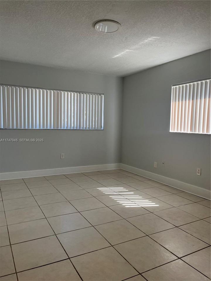 8650 Southwest 133rd Avenue Road ##106 - Photo 2 of 8