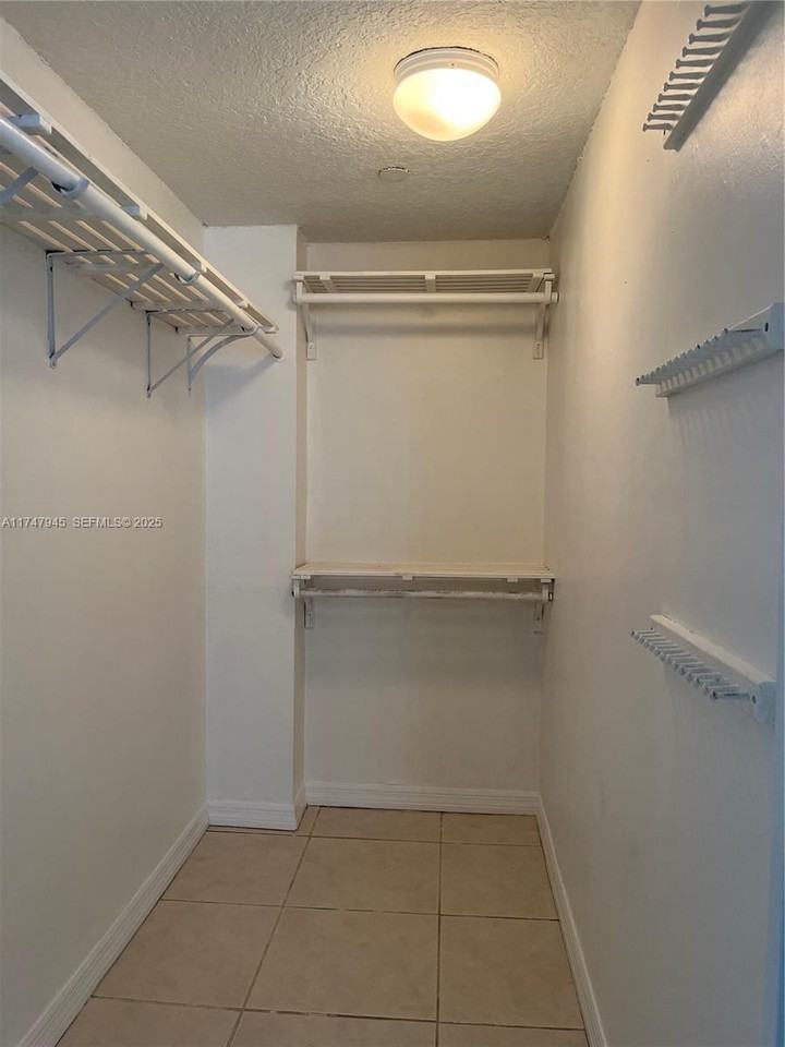 8650 Southwest 133rd Avenue Road ##106 - Photo 4 of 8